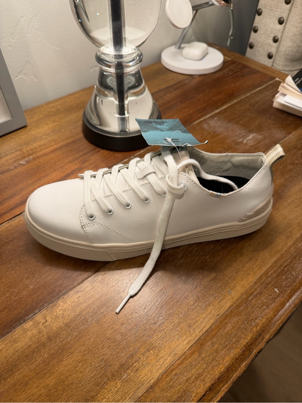 Toms White Low-Top Women's Sneaker